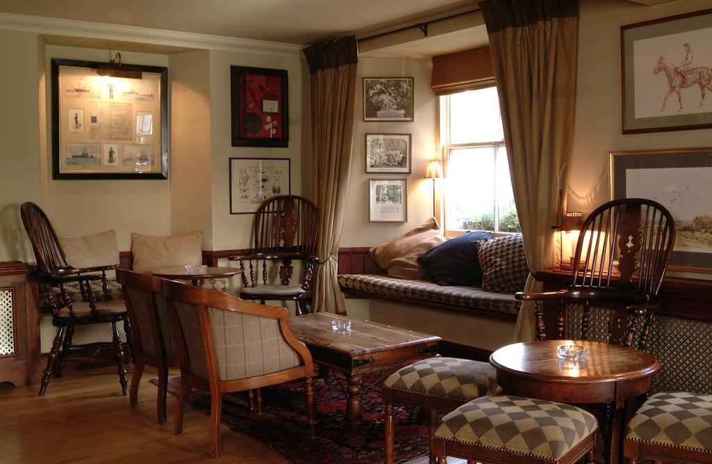 The Royal Hotel Comrie Bagian luar foto